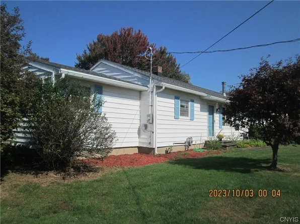 55 Whitcomb Rd, Fulton, NY 13069