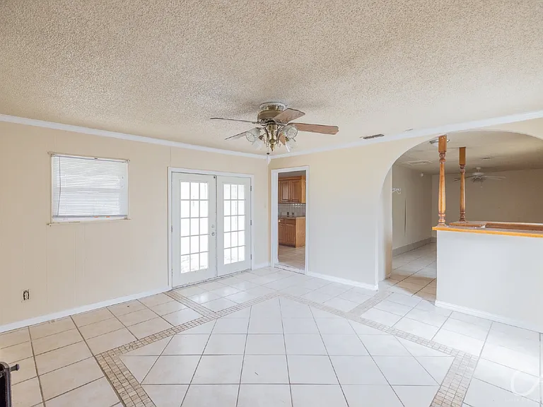 2902 Bennett Dr — Photo 11