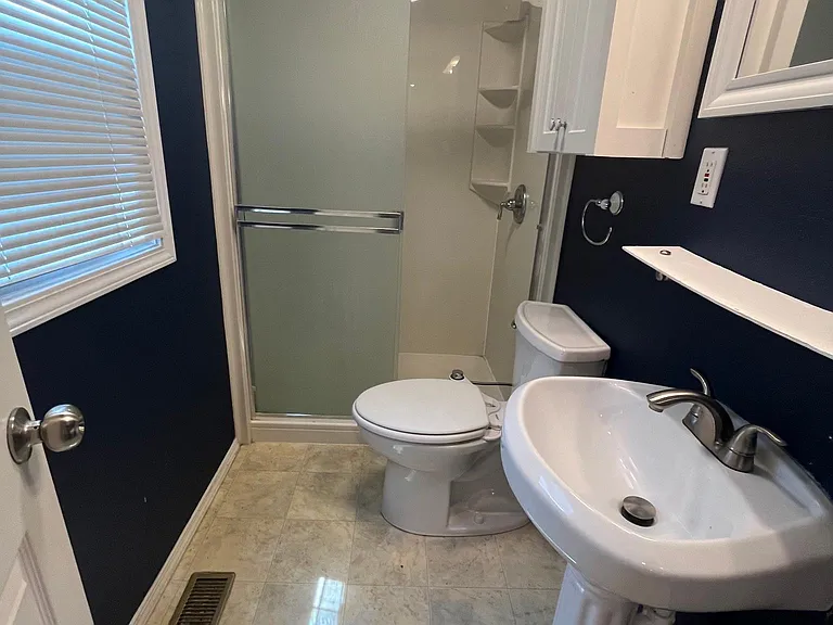 4100 Campbell St — Photo 11