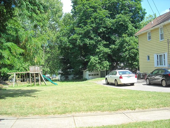 3rd image of 41 Kelley Ave