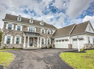 11 Braxton Rd, Mechanicsburg, PA 17050