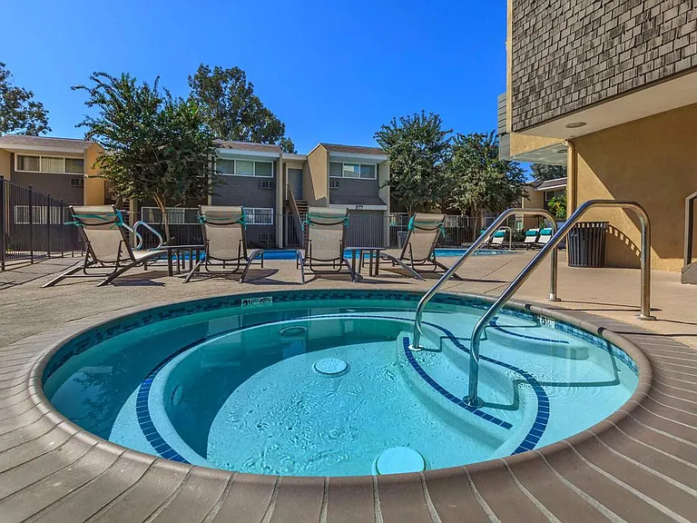 Vue at Lake Murray Apartments — Photo 8