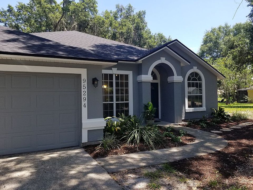 1st image of 95294 Twin Oaks Ln