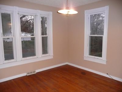 2402 S 17th St, Saint Joseph, MO, 64503