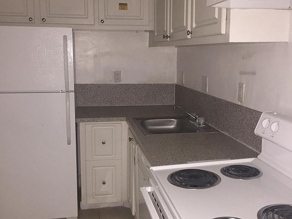 5th image of 1800 Sans Souci Blvd APT 418