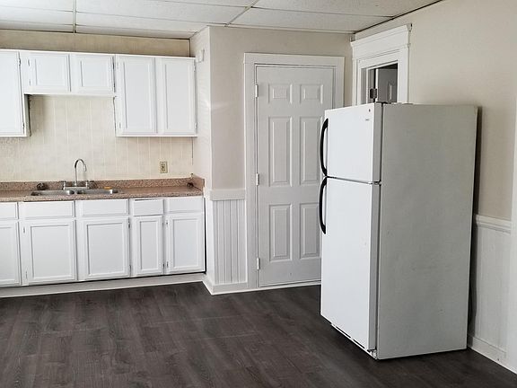 2nd image of 3708 E 63rd St