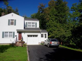 29 Fairwood Rd, Madison, NJ 07940