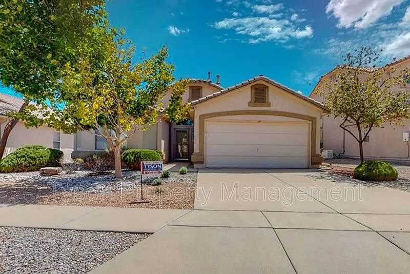 5916 Mesa Sombra Pl NW