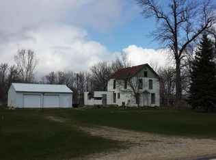 57414 205th St, Austin, MN 55912