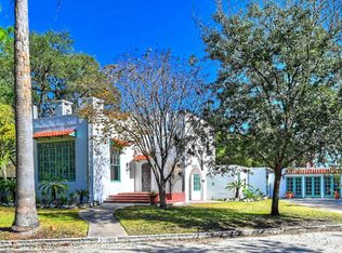 31 Cedar Lawn Cir, Galveston, TX 77551