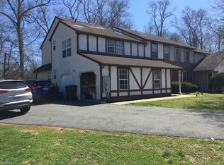 556 S Dove Rd #B, Morrisville, PA 19067