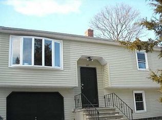 217 Taft St, Pawtucket, RI 02860