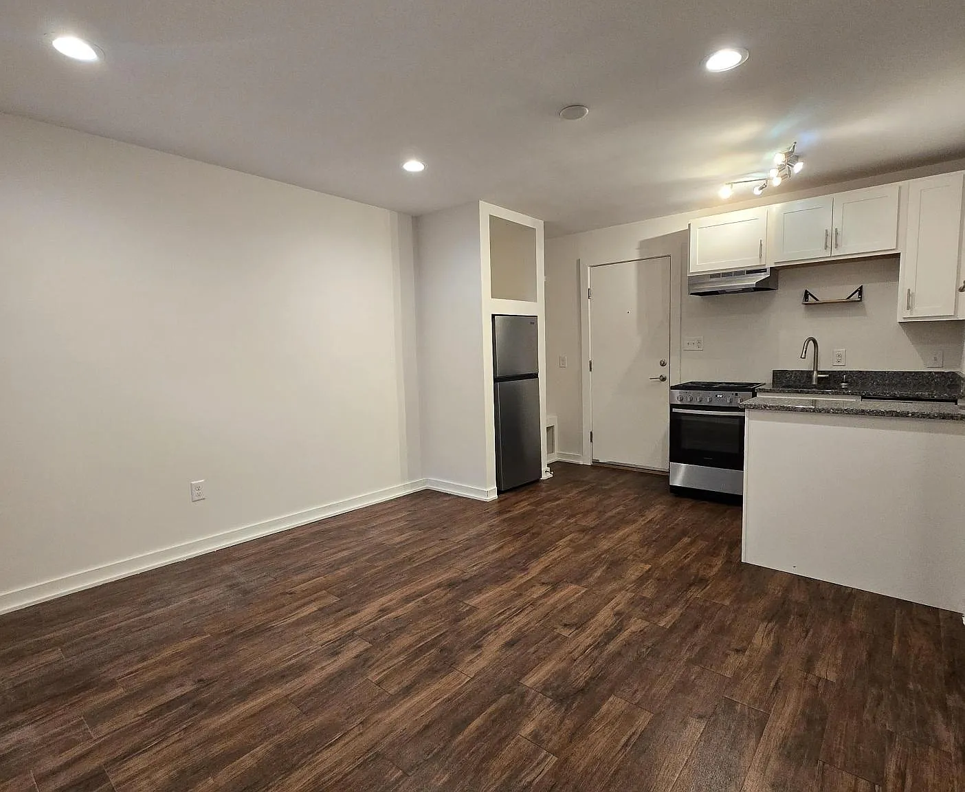 718 S 5th Ave — Photo 4