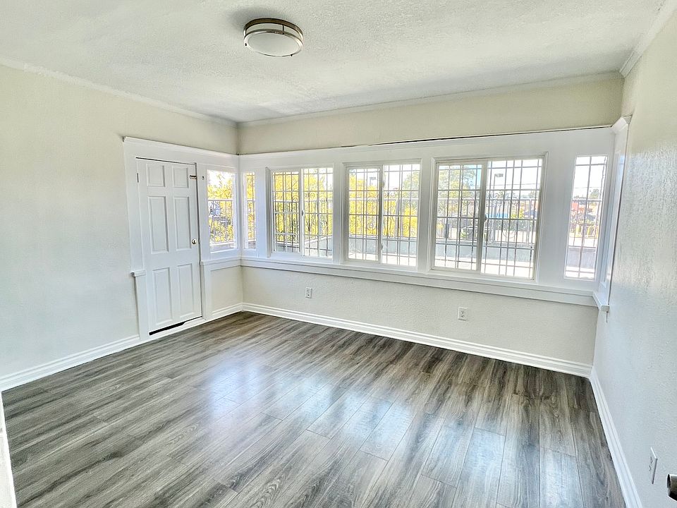 1st image of 3990 S Normandie Ave
