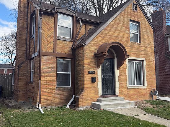 2nd image of 13566 Longacre St