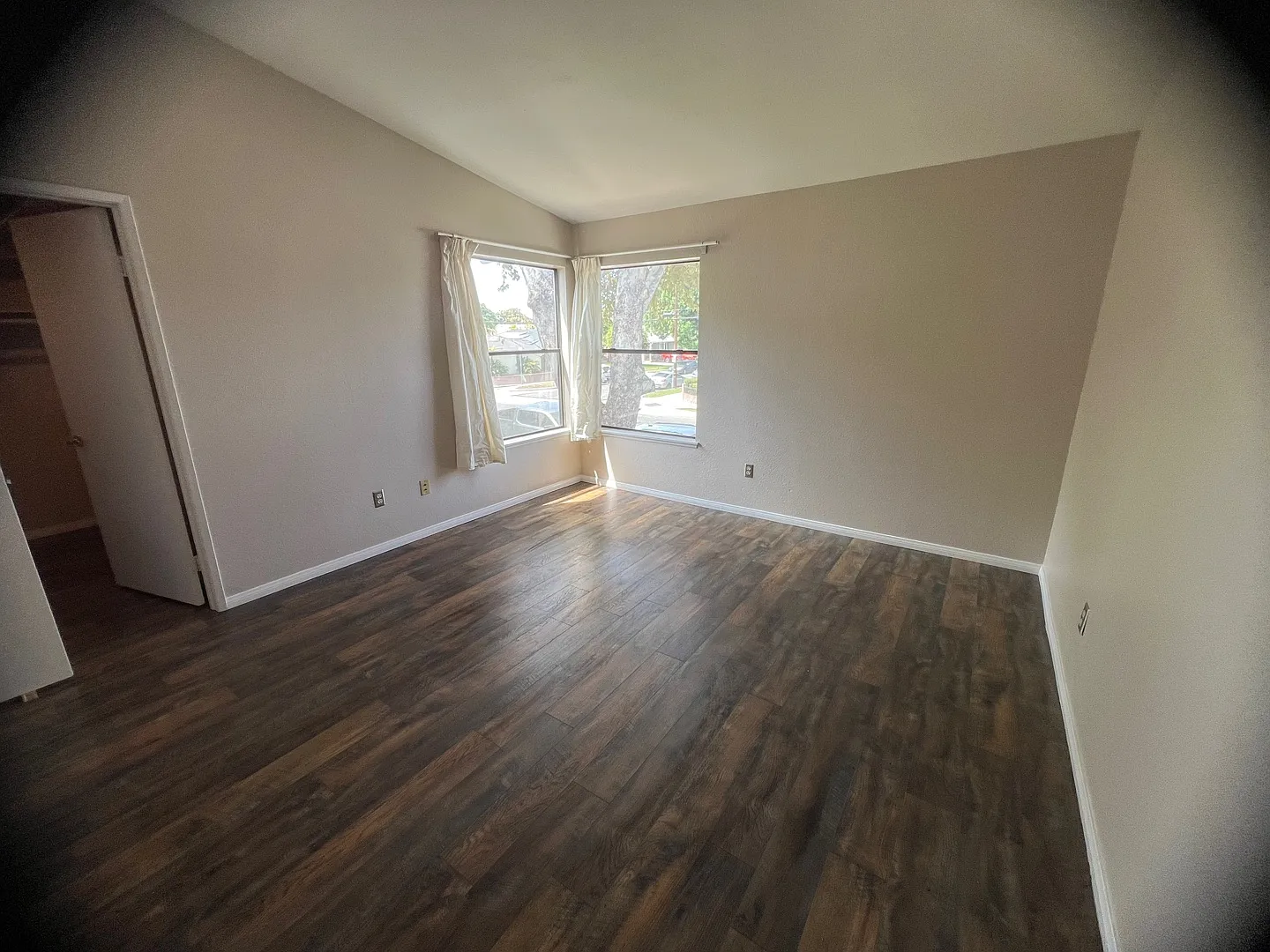 Jersey Ave, Santa Fe Springs — Photo 4