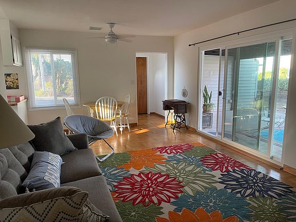 3rd image of 3627 Oleander Dr