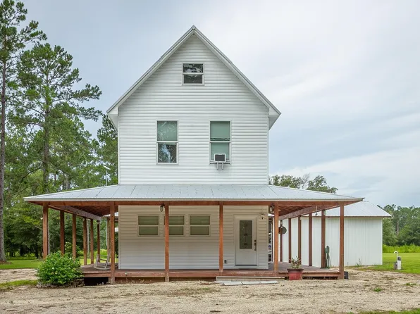 8256 Smith Creek Rd, Sopchoppy, FL 32358