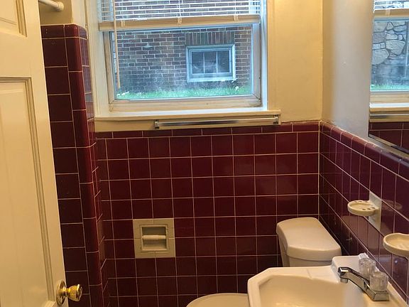 4th image of 322 N Front St APT 6