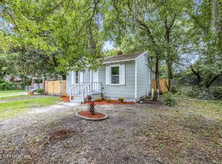 946 Glencarin St, Jacksonville, FL 32208