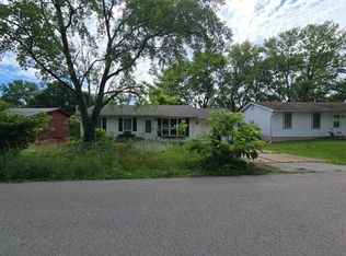 550 Park Dr, Saint Clair, MO 63077