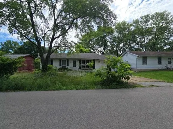 550 Park Dr, Saint Clair, MO 63077