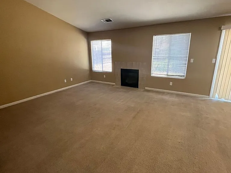 550 Castlerock Ave — Photo 14