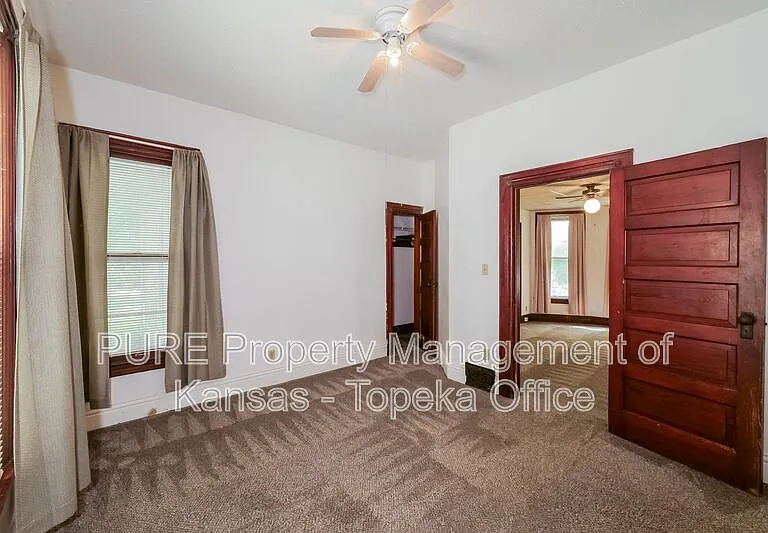 416 SW Clay St — Photo 11