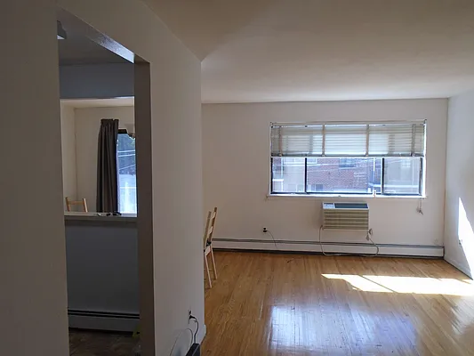 Rented by 18 REALTY | media 41