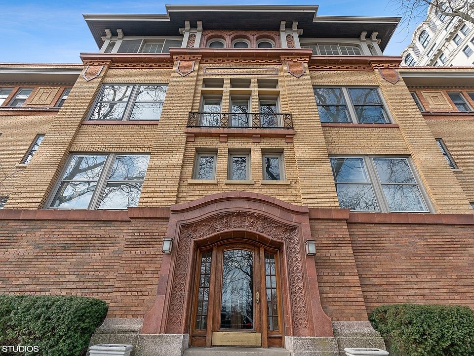 1st image of 2256 N Lincoln Park W #C3