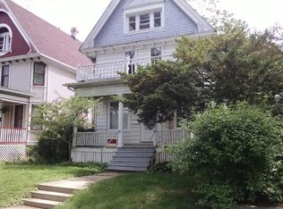 1927A E Newberry Blvd, Milwaukee, WI