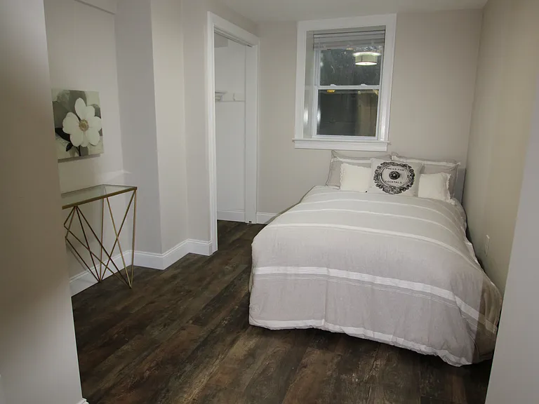 59 Strathmore Rd #1 — Photo 31
