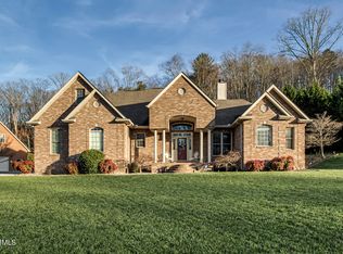 242 Andorra Ln, Clinton, TN 37716