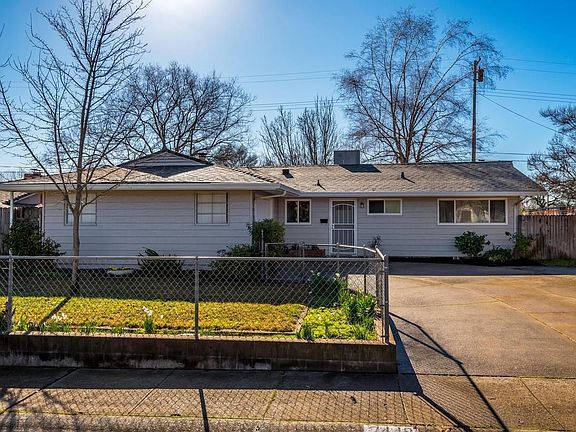 3rd image of 7448 Brook Dale Dr