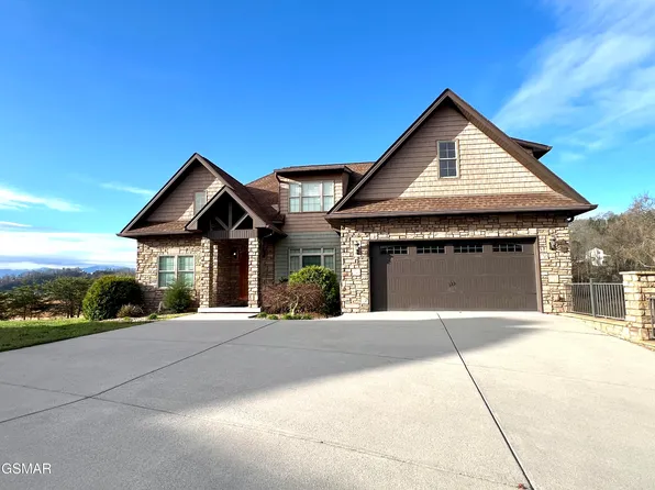 614 Watercrest Ln, Dandridge, TN 37725