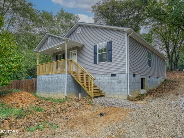 807 D Dr SW, Knoxville, TN 37920
