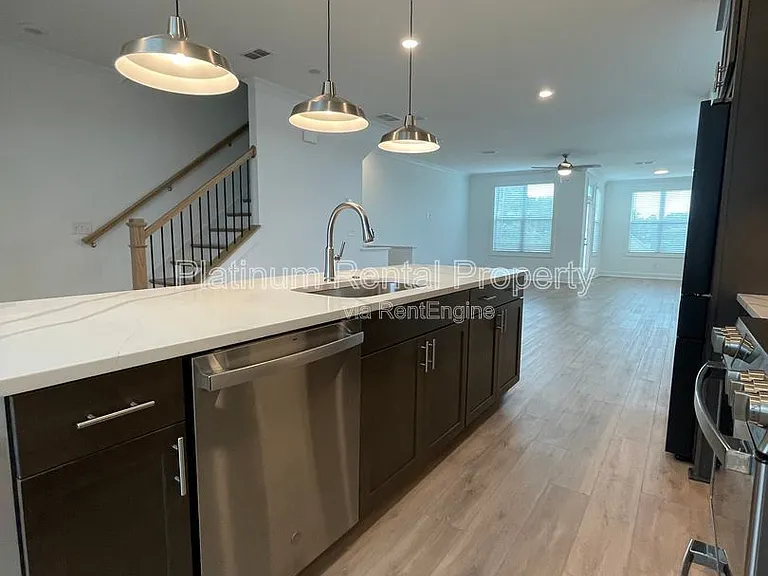 5221 Riden Ct — Photo 36