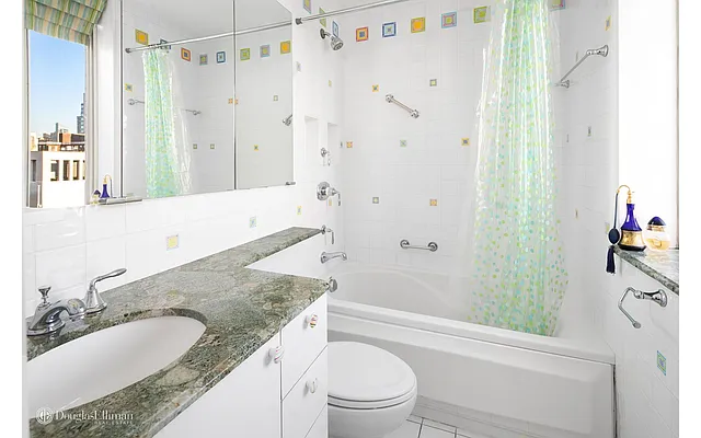 Sold by Douglas Elliman | media 27