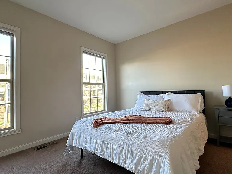 342 S Washington St — Photo 18