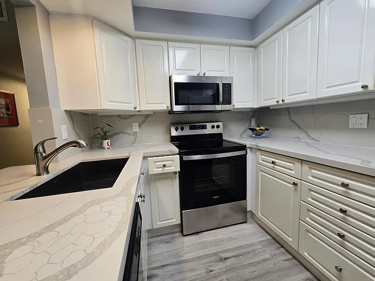 1301 River Reach Dr #111 — Photo 10
