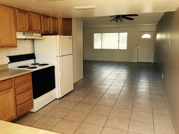 4th image of 8136 N 33rd Dr Unit 3