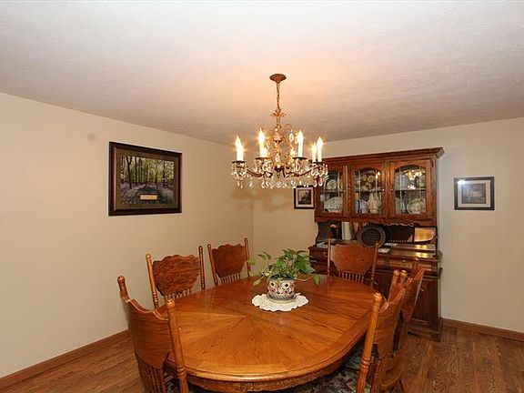 3rd image of 6035 Turnbridge Ln