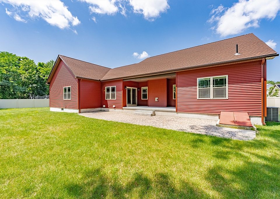 79 Elaine Cir, Springfield, MA 01109 Zillow