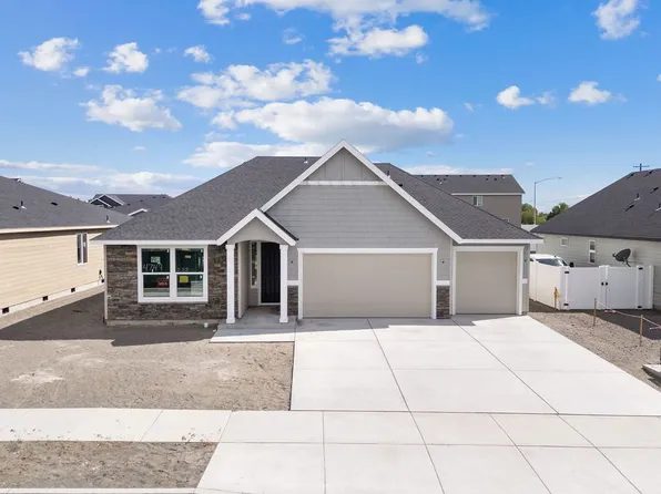 4749 W Thrush St, Moses Lake, WA 98837