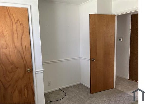 4th image of 10400 Hobkirk Dr