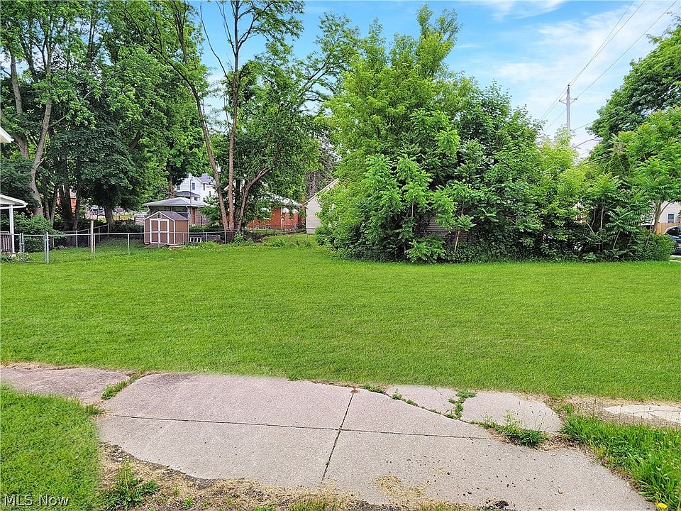 1st image of 1091 Pitkin Ave