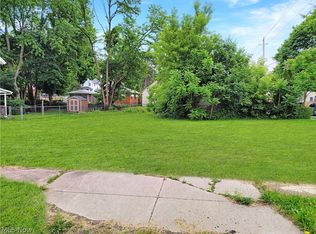 1091 Pitkin Ave, Akron, OH 44310