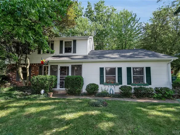 5508 George Dr, Hamburg, NY 14075