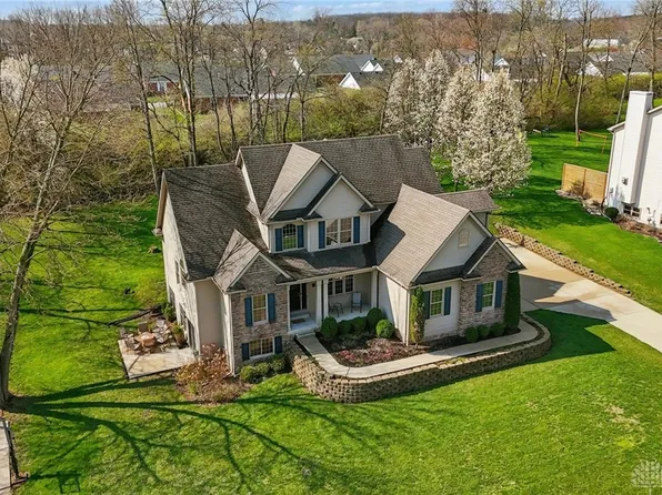 1305 Greenoak Ct, Springfield, OH 45503