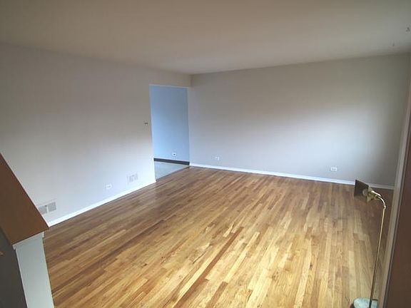 3rd image of 300 Duane St APT 10